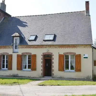 Three-Bedroom Holiday Home In Chigny