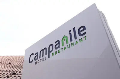Certificat, récompense, panneau ou autre document affiché dans l'établissement Campanile Château-Thierry