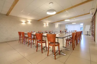 Restaurant ou autre lieu de restauration dans l'établissement Sure Hotel by Best Western Reims Nord