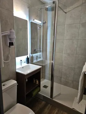 Salle de bains dans l'établissement Hotel Bonanite