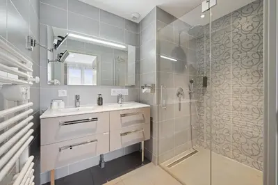 Salle de bains dans l'établissement Hostellerie Du Mont Aimé