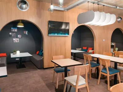 Coin salon dans l'établissement ibis Styles Chalons en Champagne Centre