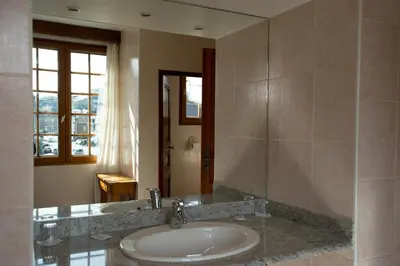 Salle de bains dans l'établissement Auberge De L'abbaye