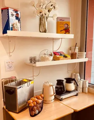 Cuisine ou kitchenette dans l'établissement ibis budget Noyon