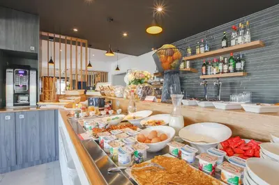 Nourriture dans l'hôtel ou à proximité