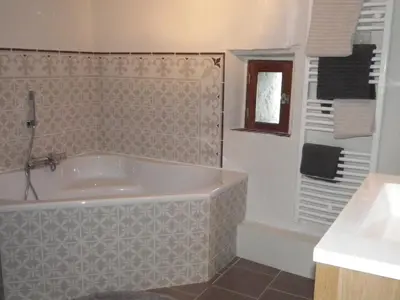 Salle de bains dans l'établissement La Maison dans la Brie