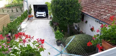 Jardin de l'établissement Le Logis du Vendangeur