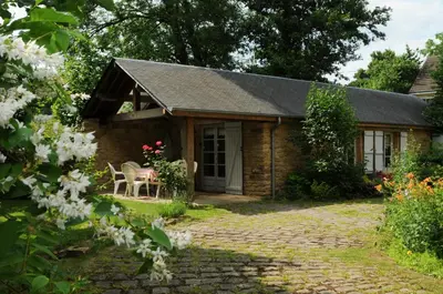 Jardin de l'établissement Gite THEYS Floing