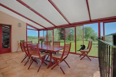 Balcon ou terrasse dans l'établissement Au Jardin Fleuri