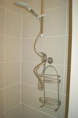 Salle de bains dans l'établissement Studio Amicie 27m2, balcon couvert, près centre-gare-cathédrale, wifi