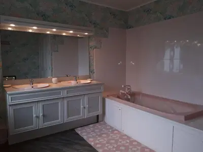 Salle de bains dans l'établissement Chambre du Nouvion