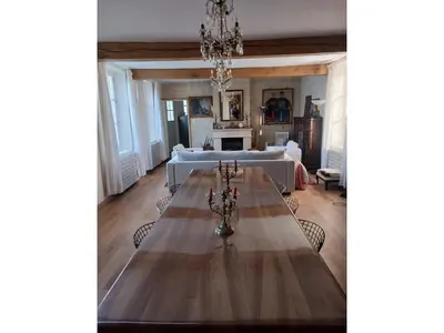 Coin salon dans l'établissement Mansion in Machemont with Private Garden, BBQ & Fireplace