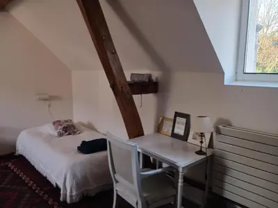 Un ou plusieurs lits dans un hébergement de l'établissement Mansion in Machemont with Private Garden, BBQ & Fireplace