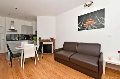 Cuisine ou kitchenette dans l'établissement Comme à la maison - BASILIQUE