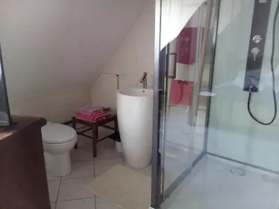 Salle de bains dans l'établissement maison du Hérisson