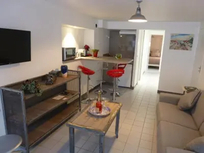 Cuisine ou kitchenette dans l'établissement Cottage AU TERMINUS
