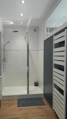 Salle de bains dans l'établissement La Petardière