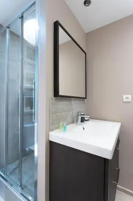 Salle de bains dans l'établissement Appartement au pied de la cathédrale