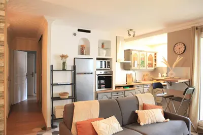Cuisine ou kitchenette dans l'établissement Appartement hyper centre ville Epernay - Champagne