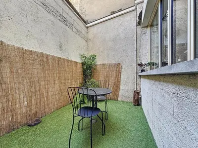 Balcon ou terrasse dans l'établissement L industriel rémois, centre ville, proche de la cathédrale
