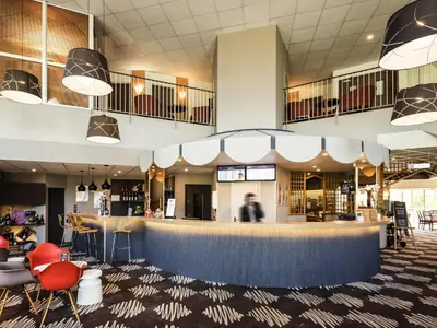 Restaurant ou autre lieu de restauration dans l'établissement Ibis Château-Thierry