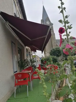 Jardin de l'établissement Logis Hôtel & Restaurant du Chemin des Dames