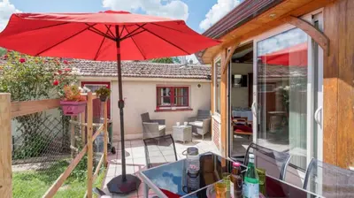 Terrasse ou espace extérieur de l'établissement Gîte les chèvrefeuilles 6 personnes Compiegne 10mn