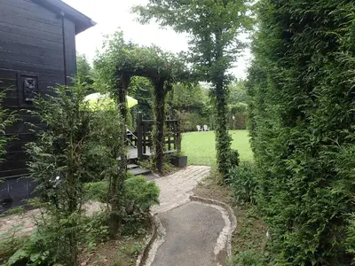 Jardin de l'établissement Chalet à fleur de rêve