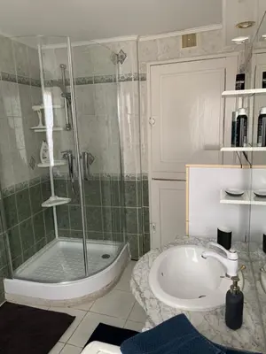 Salle de bains dans l'établissement Maison indépendante à la campagne