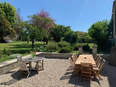 Jardin de l'établissement Le Clos Corbier - Champagne Collard-Milesi