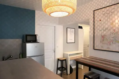Cuisine ou kitchenette dans l'établissement Studio hyper centre ville Épernay - Champagne