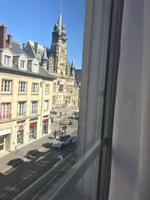 Vue générale sur Compiègne ou vue de la ville depuis l'appartement