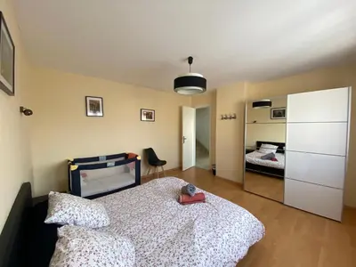 Un ou plusieurs lits dans un hébergement de l'établissement La Maison du Canal d’Ay