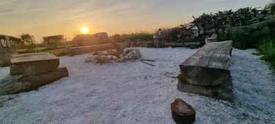 Lever ou coucher de soleil vu de la tente de luxe ou à proximité