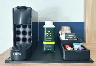 Plateau bouilloire dans l'établissement B&B HOTEL Reims Tinqueux