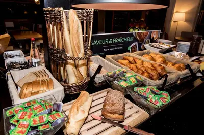 Nourriture dans l'hôtel ou à proximité