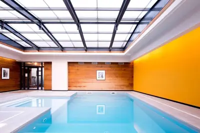 Piscine de l'établissement Best Western Premier Hotel de la Paix ou située à proximité