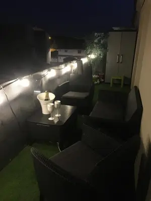 Coin salon dans l'établissement Victoria-T2-41m2-Balcon, wifi, linge, produits, ménage inclus
