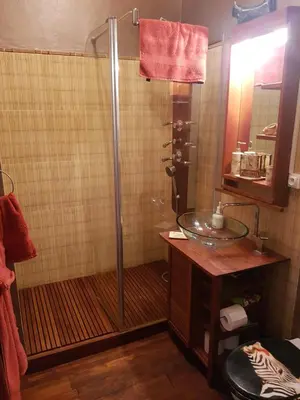 Salle de bains dans l'établissement En pleine nature