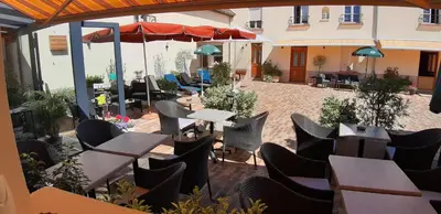 Restaurant ou autre lieu de restauration dans l'établissement Ô Spa Champenois