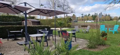 Jardin de l'établissement Campanile Saint Quentin