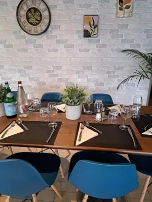 Restaurant ou autre lieu de restauration dans l'établissement Campanile Saint Quentin