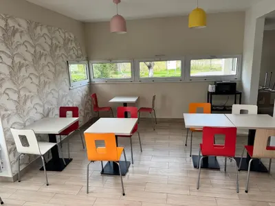 Restaurant ou autre lieu de restauration dans l'établissement Hôtel Classe Eco Reims Tinqueux