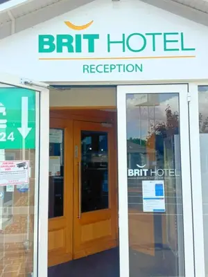 Hall ou réception de l'établissement Brit Hotel Essentiel Reims Taissy