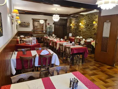 Restaurant ou autre lieu de restauration dans l'établissement Logis Hôtel Restaurant Le Franco Belge
