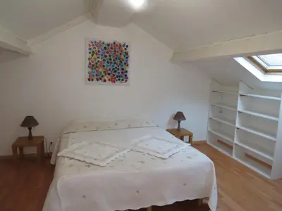 Un ou plusieurs lits dans un hébergement de l'établissement ApartHotel François 1er 14eme