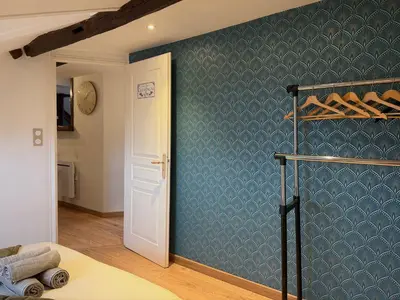 Salle de bains dans l'établissement LE CHAMPENOIS-Appartement central près de l' Avenue de Champagne