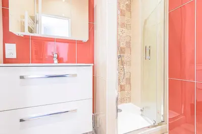 Salle de bains dans l'établissement MM Suites Reims Centre Terasse