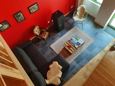 Coin salon dans l'établissement LE RELAIS