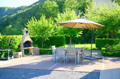 Vue générale sur la montagne ou vue sur la montagne depuis la maison de vacances